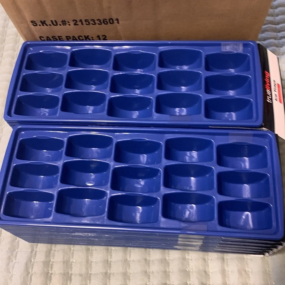 Party Time 3-Pk Ice Cube Trays NEW case of 12=36 trays 15 cubes a tray 540 cubes - Picture 6 of 7